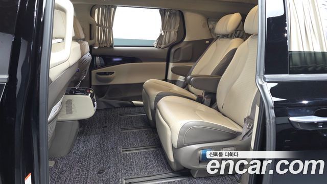 Kia Carnival (IV) Gasoline 7-Seater Hi-Limousine Signature 2023 — фото 26