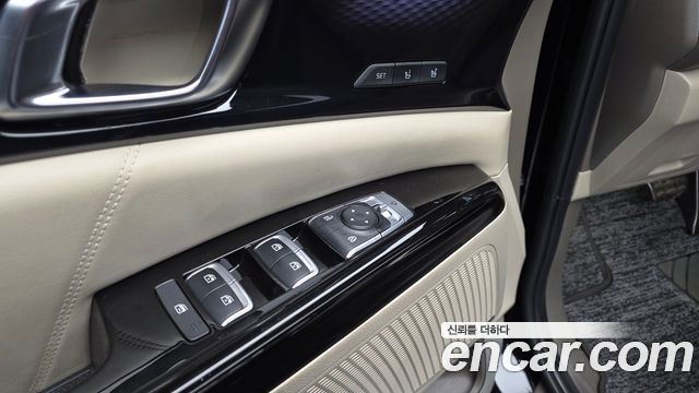 Kia Carnival (IV) Gasoline 7-Seater Hi-Limousine Signature 2023 — фото 30