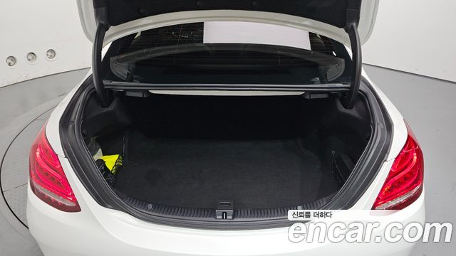 Mercedes-Benz C-Class (W205) C250 d 4MATIC 2016 — фото 20