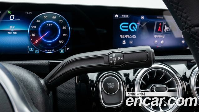 Mercedes-Benz EQA (H243) EQA250 AMG Line 2026 — фото 9
