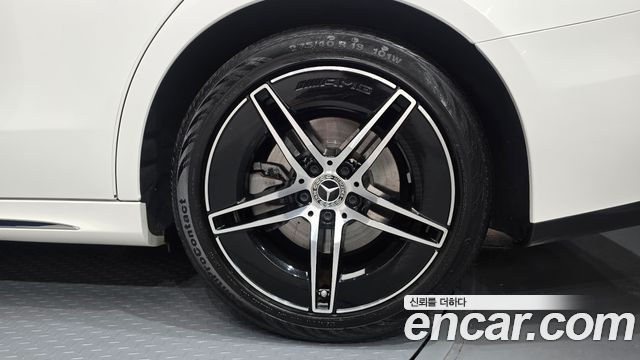 Mercedes-Benz E-Class (W214) E300 4MATIC AMG Line 2024 — фото 27