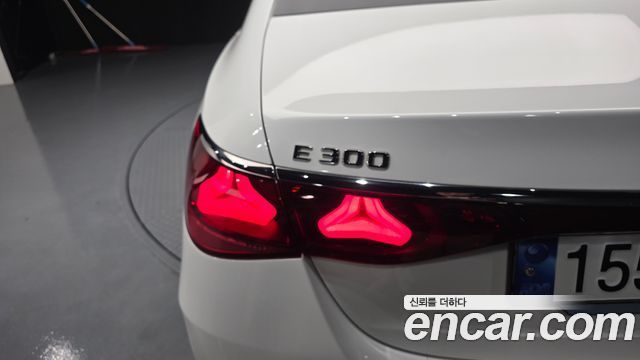 Mercedes-Benz E-Class (W214) E300 4MATIC AMG Line 2024 — фото 29