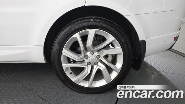 Land Rover Range Rover Sport (II) 3.0 SDV6 HSE Dynamic 2019 — фото 21