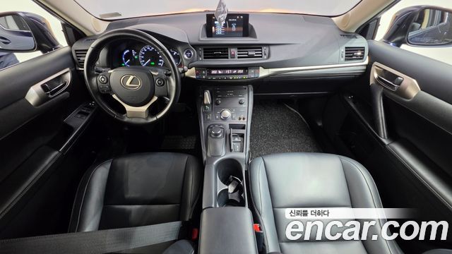 Lexus CT200h 1.8 Supreme ZWA10 2018 — фото 7