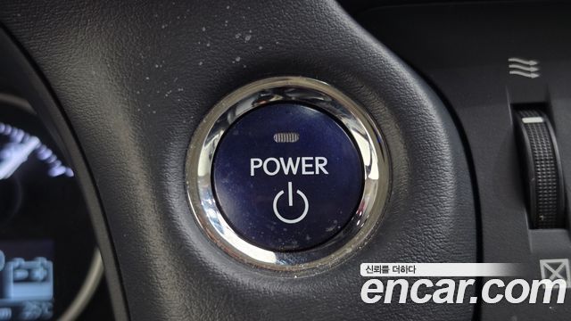 Lexus CT200h 1.8 Supreme ZWA10 2018 — фото 20