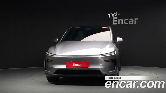 Tesla Model Y Long Range AWD 2025 — фото 3
