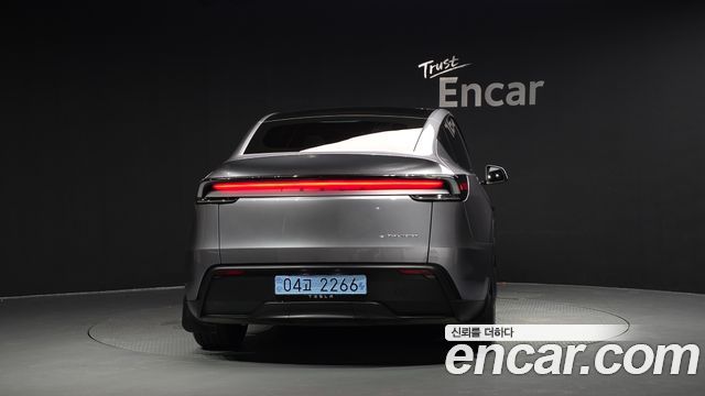 Tesla Model Y Long Range AWD 2025 — фото 4