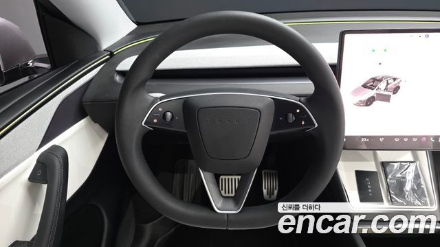 Tesla Model Y Long Range AWD 2025 — фото 13