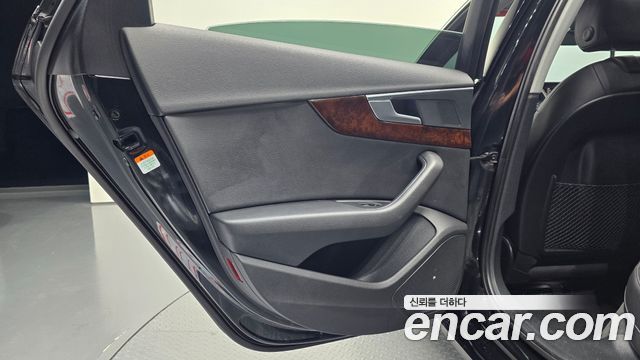 Audi A4 (B9) 45 TFSI Premium 2016 — фото 25