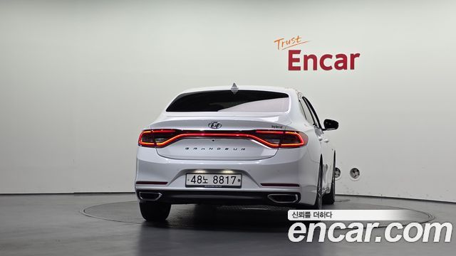 Hyundai Grandeur Hybrid (IG) Exclusive Special 2019 — фото 4