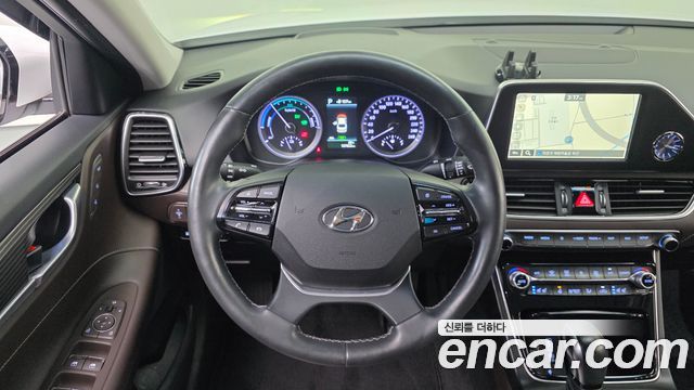 Hyundai Grandeur Hybrid (IG) Exclusive Special 2019 — фото 18