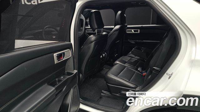 Ford Explorer (VI) 2.3 LimIted 4WD 2020 — фото 12