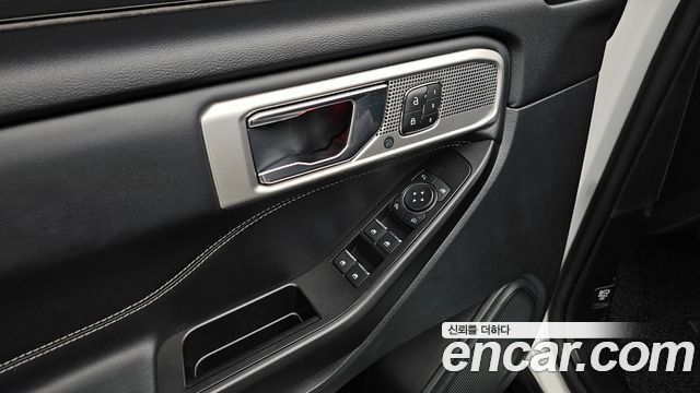 Ford Explorer (VI) 2.3 LimIted 4WD 2020 — фото 19
