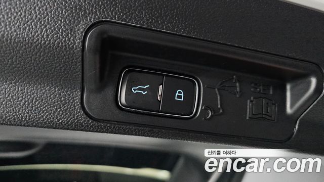 Ford Explorer (VI) 2.3 LimIted 4WD 2020 — фото 32