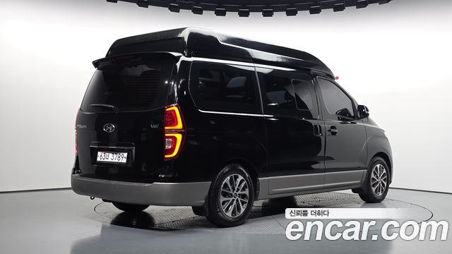 Hyundai Grand Starex Limousine (Special) 2019 — фото 2