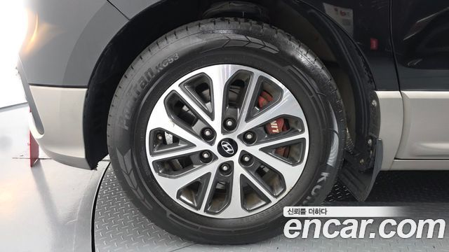 Hyundai Grand Starex Limousine (Special) 2019 — фото 5