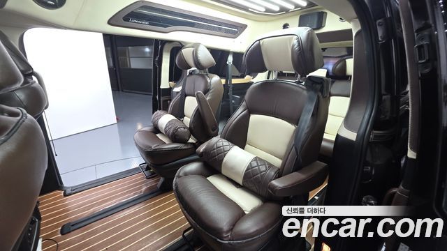 Hyundai Grand Starex Limousine (Special) 2019 — фото 26