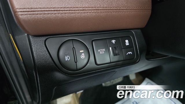 Hyundai Grand Starex Limousine (Special) 2019 — фото 29