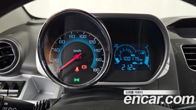 Chevrolet Spark LPG LT Standard 2014 — фото 8