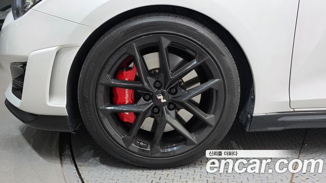 Hyundai Veloster (JS) 2.0 N 2021 — фото 5