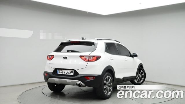 Kia Stonic 1.4 Trendy 2020 — фото 4