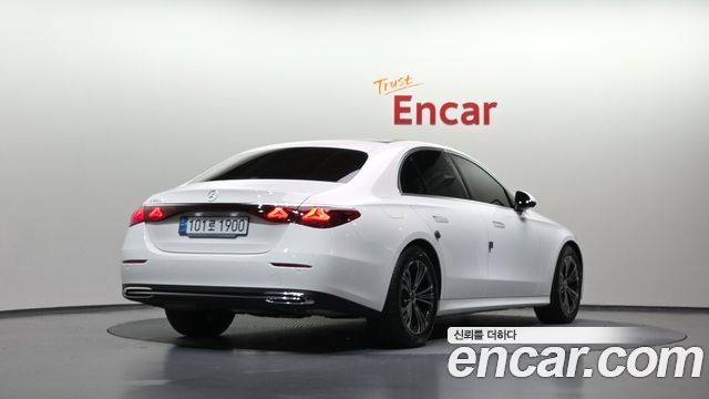 Mercedes-Benz E-Class (W214) E200 Avantgarde 2024 — фото 2