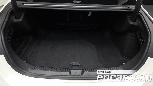 Mercedes-Benz E-Class (W214) E200 Avantgarde 2024 — фото 24