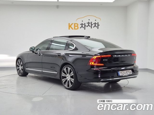 Volvo S90 B6 AWD Inscription 2022 — фото 3