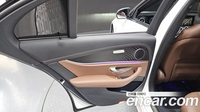 Mercedes-Benz E-Class (W213) E250 AMG Line 2023 — фото 31