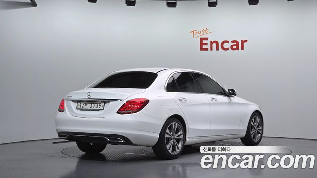 Mercedes-Benz C-Class (W205) C220 d Avantgarde 2018 — фото 2