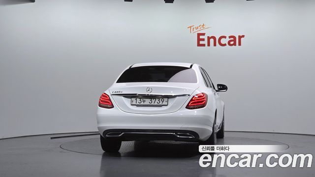 Mercedes-Benz C-Class (W205) C220 d Avantgarde 2018 — фото 4