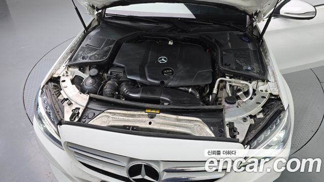 Mercedes-Benz C-Class (W205) C220 d Avantgarde 2018 — фото 6