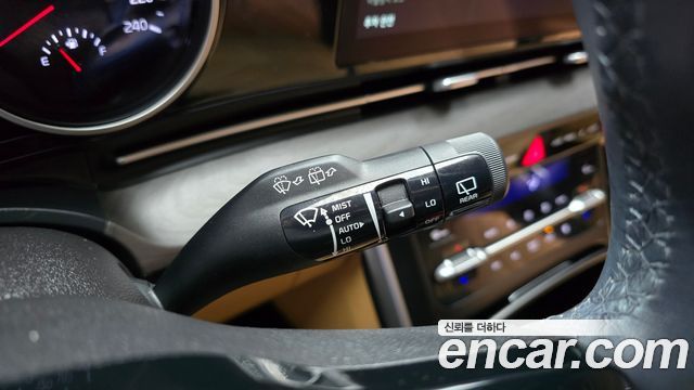 Kia Carnival (IV) Diesel 9-Seater Prestige 2023 — фото 20