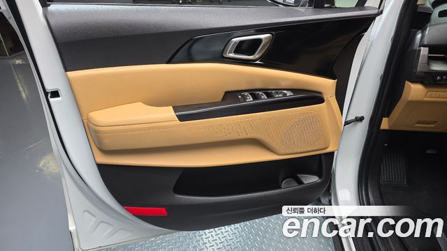 Kia Carnival (IV) Diesel 9-Seater Prestige 2023 — фото 24