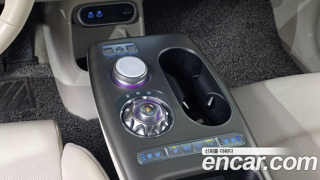 Genesis GV60 Standard 2022 — фото 9