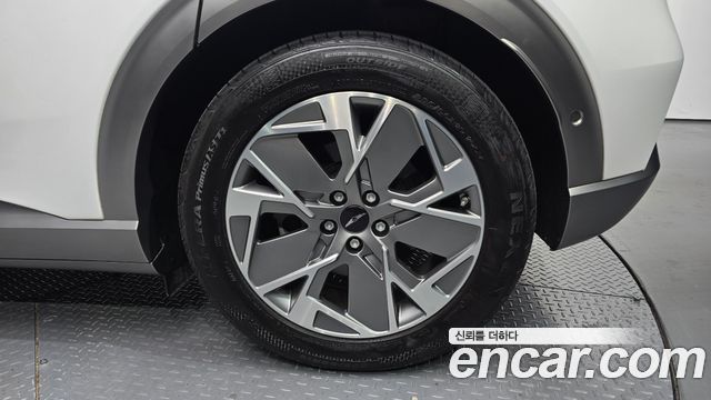 Genesis GV60 Standard 2022 — фото 27