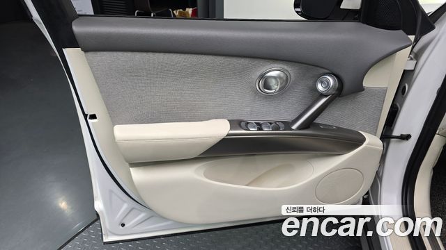 Genesis GV60 Standard 2022 — фото 30