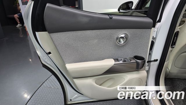 Genesis GV60 Standard 2022 — фото 31