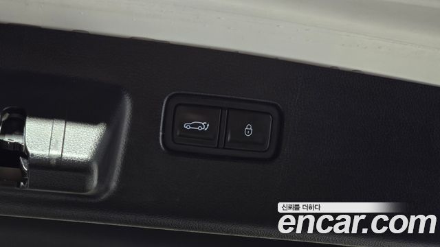 Genesis GV60 Standard 2022 — фото 38