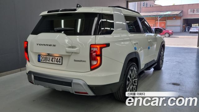 KG Mobility (SsangYong) Torres Gasoline 1.5 2WD T7 2023 — фото 2