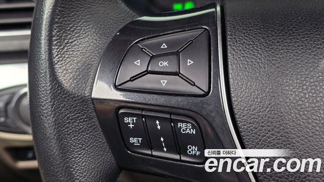 Ford Explorer 2.3 Limited 4WD 5th 2019 — фото 19