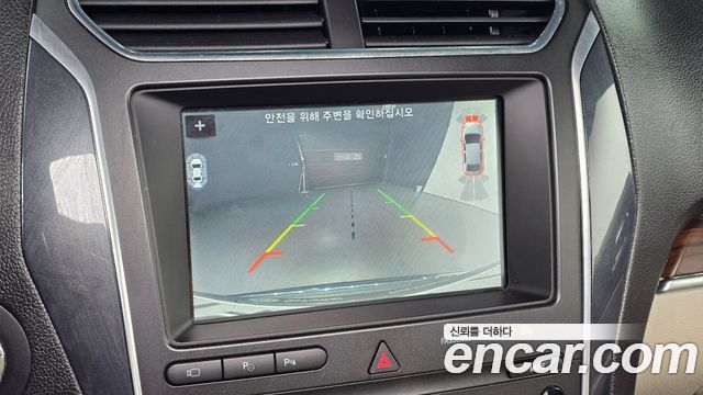Ford Explorer 2.3 Limited 4WD 5th 2019 — фото 21