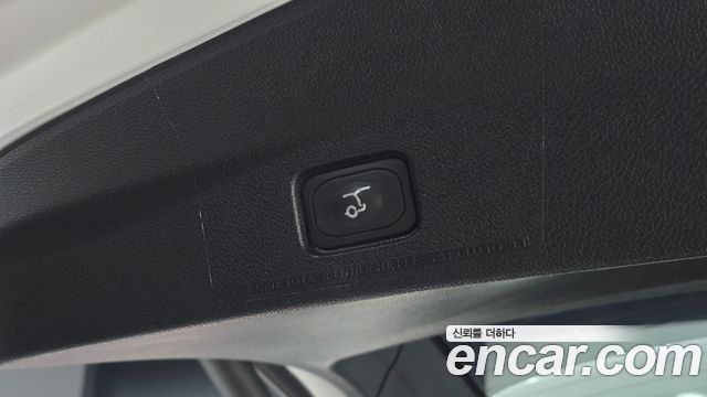 Ford Explorer 2.3 Limited 4WD 5th 2019 — фото 36