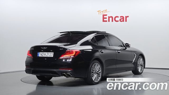Genesis G70 2.0T Elite 2019 — фото 2
