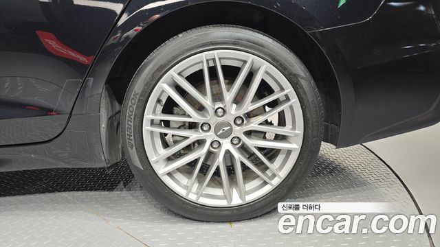 Genesis G70 2.0T Elite 2019 — фото 21