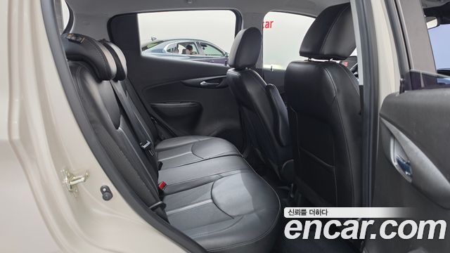 Chevrolet Spark Premier 2019 — фото 11