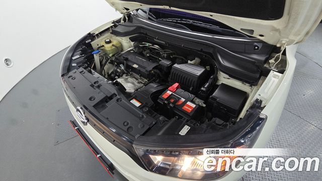 KG Mobility (SsangYong) Tivoli LX 2WD DLX 2016 — фото 6