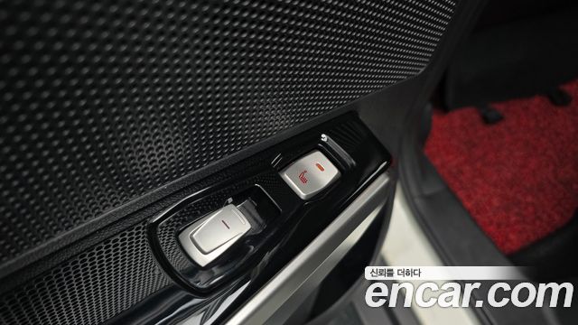 KG Mobility (SsangYong) Tivoli LX 2WD DLX 2016 — фото 17