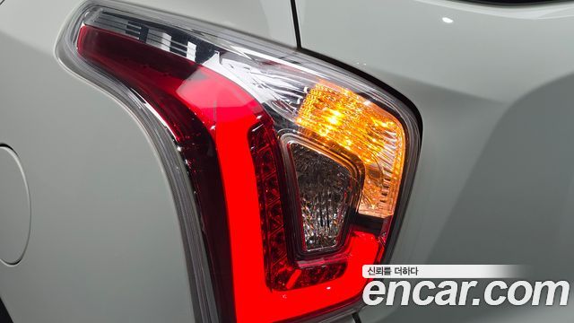 KG Mobility (SsangYong) Tivoli LX 2WD DLX 2016 — фото 23