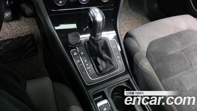 Volkswagen Golf (VII) 2.0 TDI 2015 — фото 9